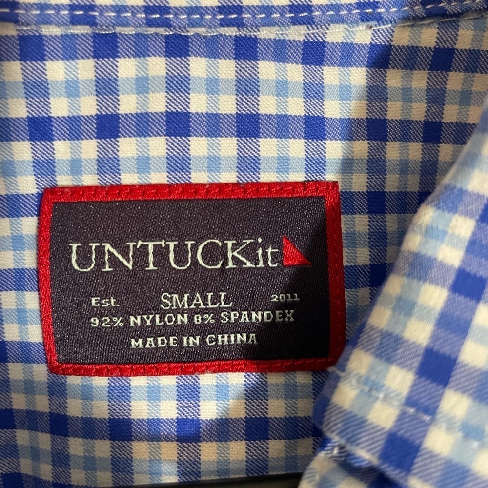 UNTUCKit Blue Plaid Nylon Performance Button Down Shirt, Size Small Lightweight - Picture 2 of 9